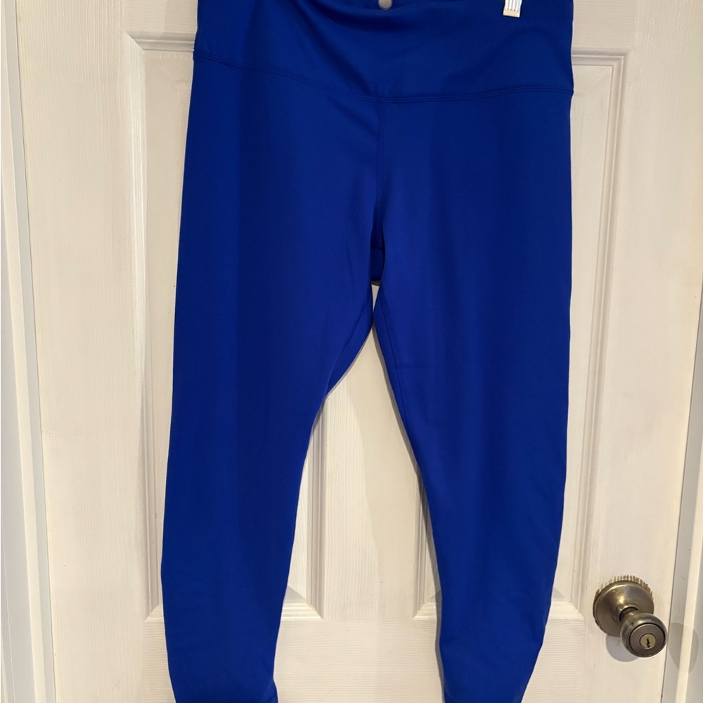 Yogalicious Vibrant Blue Cropped Leggings